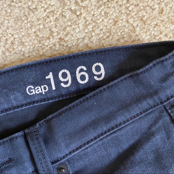 2/$30 || GAP 1969 Black Legging Jeans - Picture 2 of 4
